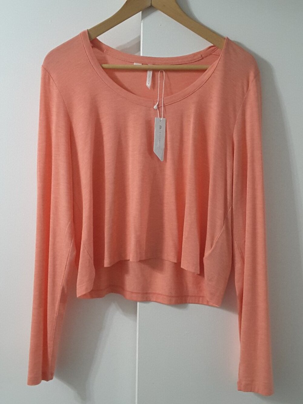 Travis Mathew Women's Botanical Breeze LS in Heather Shell Pink size L NWT $69